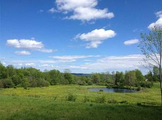 5 Old Stone Rd, Lincolnville, ME 04849