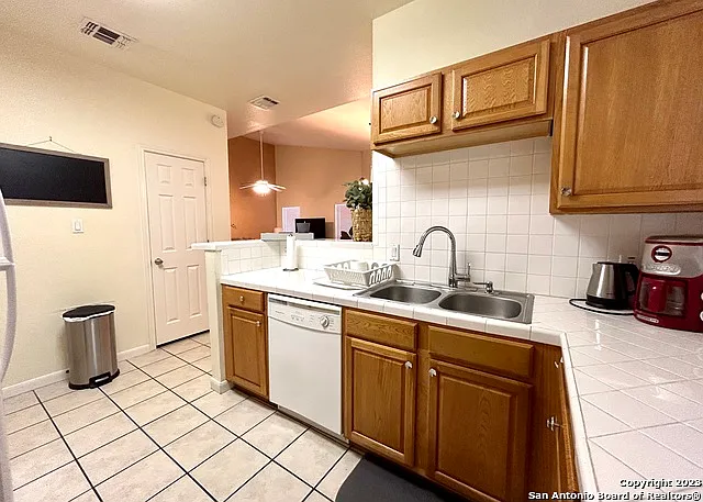 42 Chapel Hill Cir #42 — Photo 9