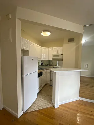 Rented by Oxford Property Group | media 16