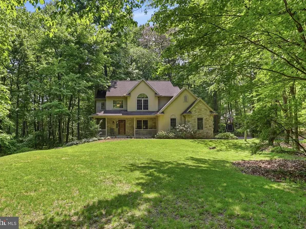 15 Deerfield Dr, Pequea, PA 17565