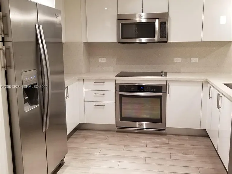 999 SW 1st Ave #3308 — Photo 2