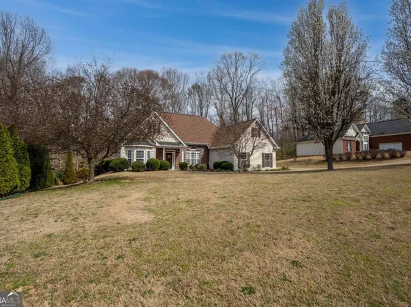 4838 Netherlands Pl, Flowery Branch, GA 30542