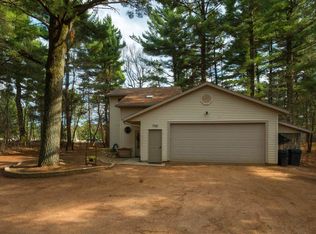 7920 Helke Rd, Wisconsin Rapids, WI 54494