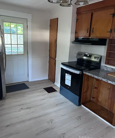 1426 Highland Ave — Photo 3