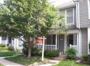 1586 Poplar Grove Dr, Reston, VA 20194