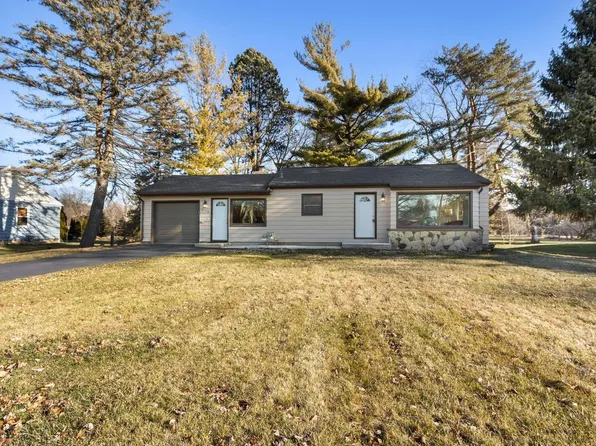 2170 San Fernando DRIVE, Elm Grove, WI 53122