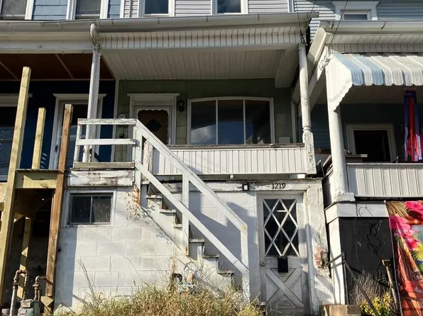 1219 W Walnut St, Coal Township, PA 17866