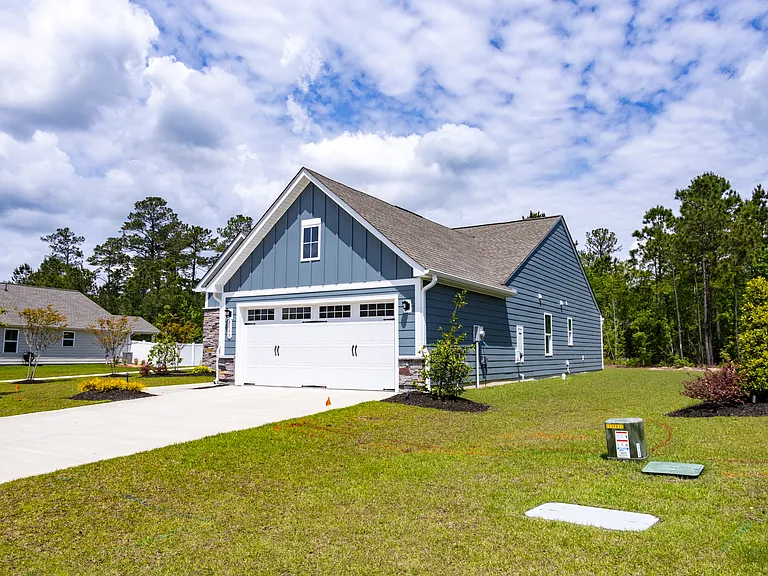 3093 Edgehill Dr — Photo 71