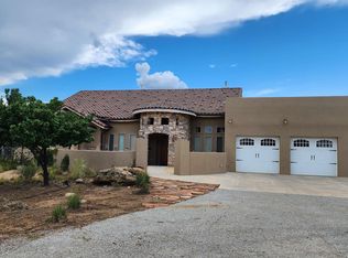 11 Catalpa Canyon Rd, Gallup, NM 87301