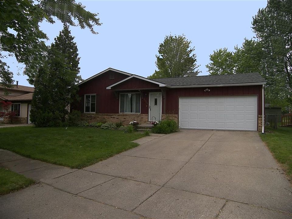 1st image of 9029 Arlington Dr
