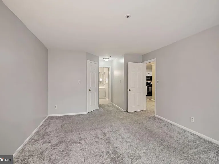 244 S Reynolds St #306 — Photo 16