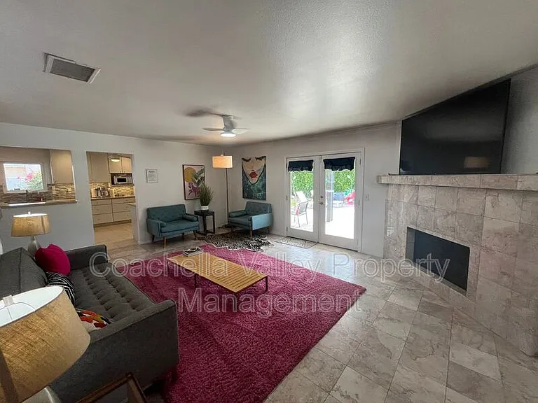 2960 N Cypress Rd — Photo 28