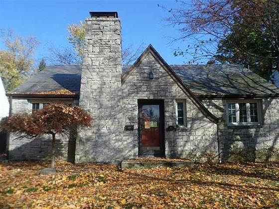 1st image of 48 E Riverglen Dr