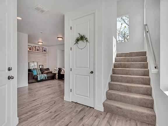 5th image of 7649 S Lind Ln