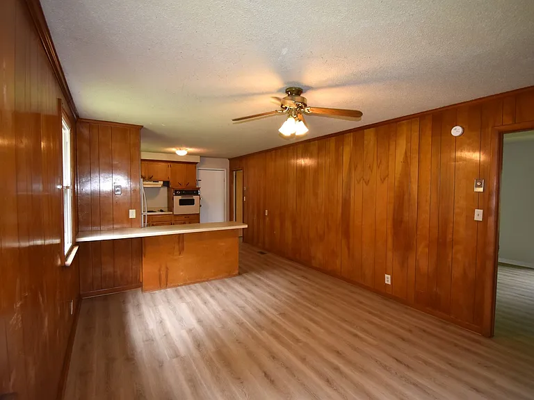 2602 Burch Rd — Photo 5