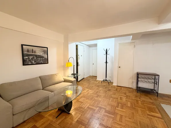 140 East 56th Street image 1 of 13