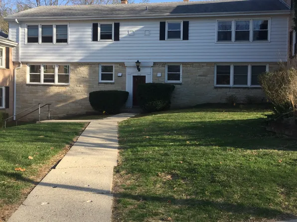 1235 E Randolph Ct, Milwaukee, WI 53212