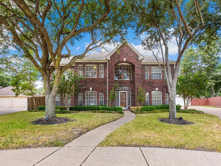15826 Jamie Lee Dr — Photo 49