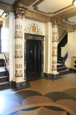 Rented by Lang Realty LLC | media 24