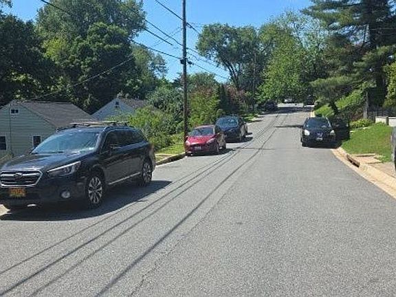 5th image of 11510 Goodloe Rd