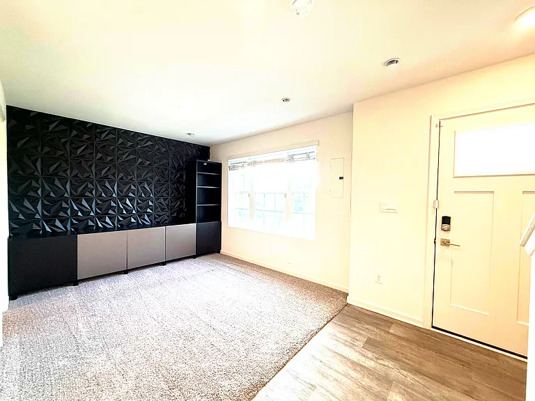 1442 Yosemite Way — Photo 16