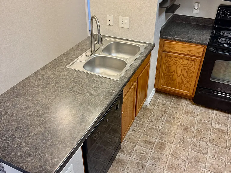 2133 Krisron Rd #B-207 — Photo 11