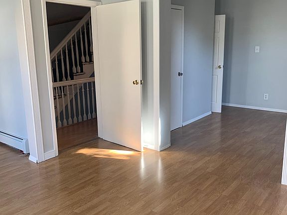 5th image of 2720 Creston Ave #1