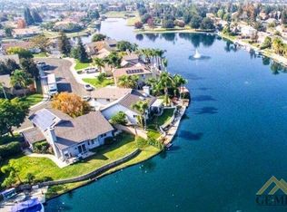 8420 Whitewater Dr, Bakersfield, CA 93312