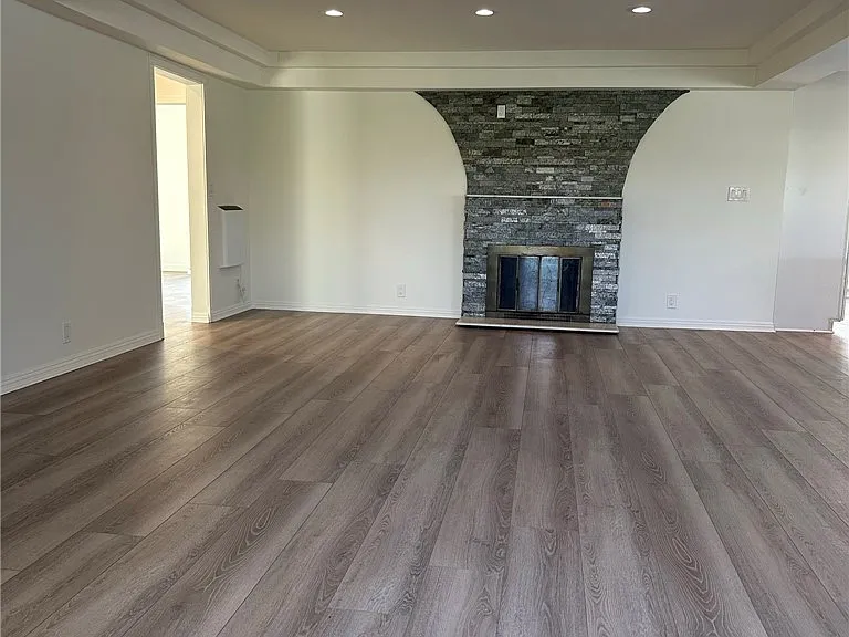 2609 Central Ave — Photo 2