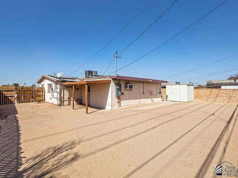 2743 S Mesa Ave — Photo 19