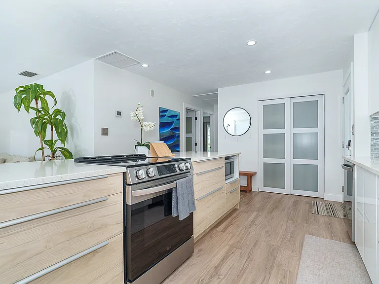 1140 S Moonmist Ct — Photo 9