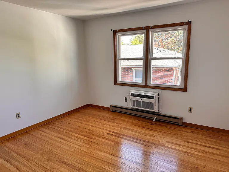 333 Green Ave #6 — Photo 15
