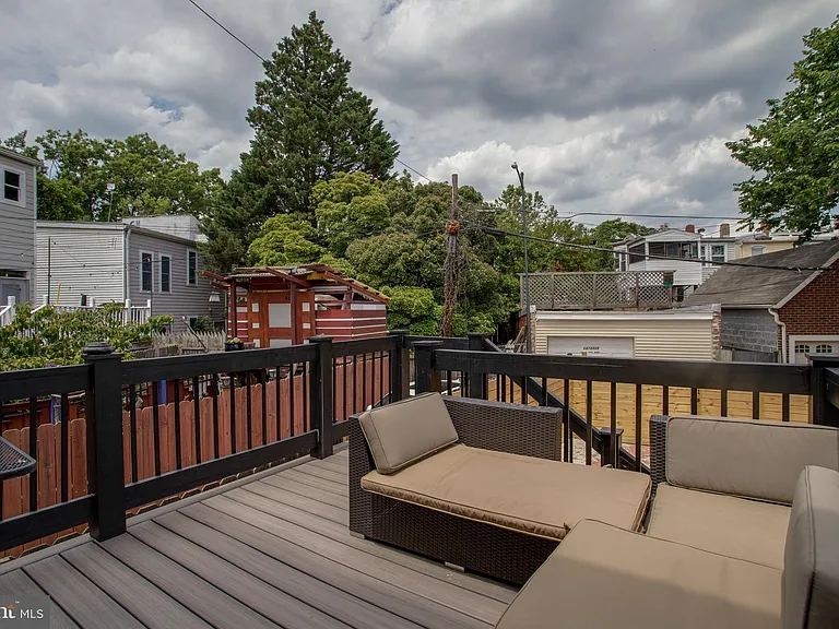1404 Massachusetts Ave SE — Photo 37
