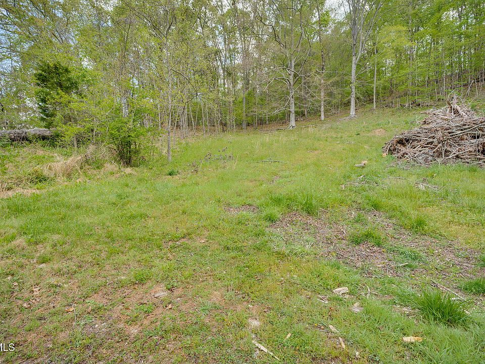 1st image of 218 Bridwell Heights Rd