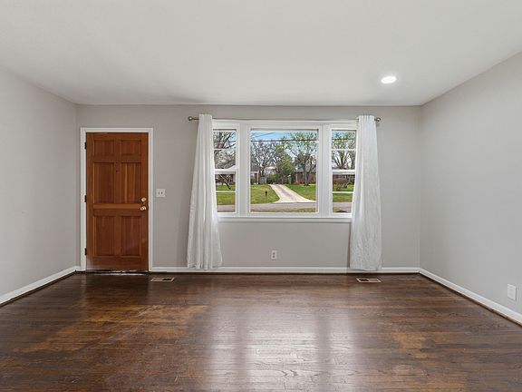 3rd image of 513 Bismark Dr