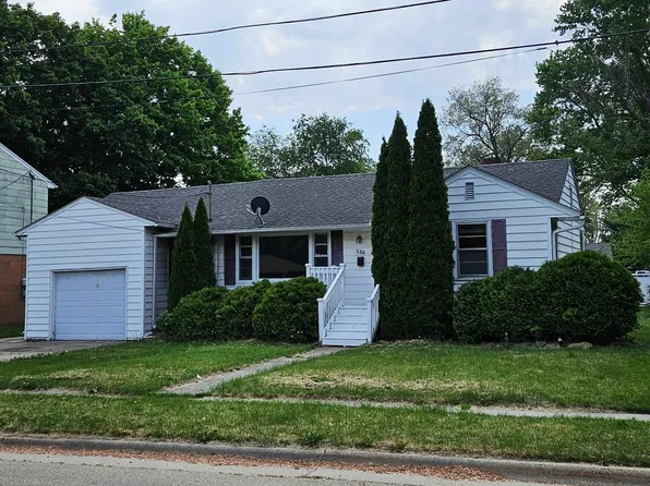 506 S 8th St, Oregon, IL 61061