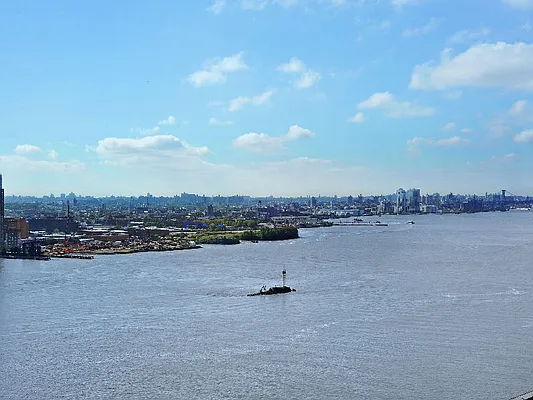 Sold by Sotheby's International Realty | media 10
