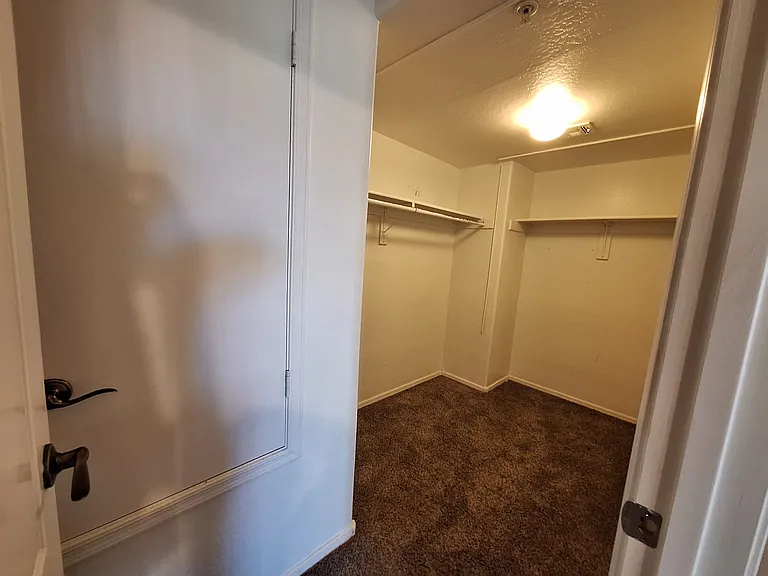 2670 S Voyager Dr #101 — Photo 16