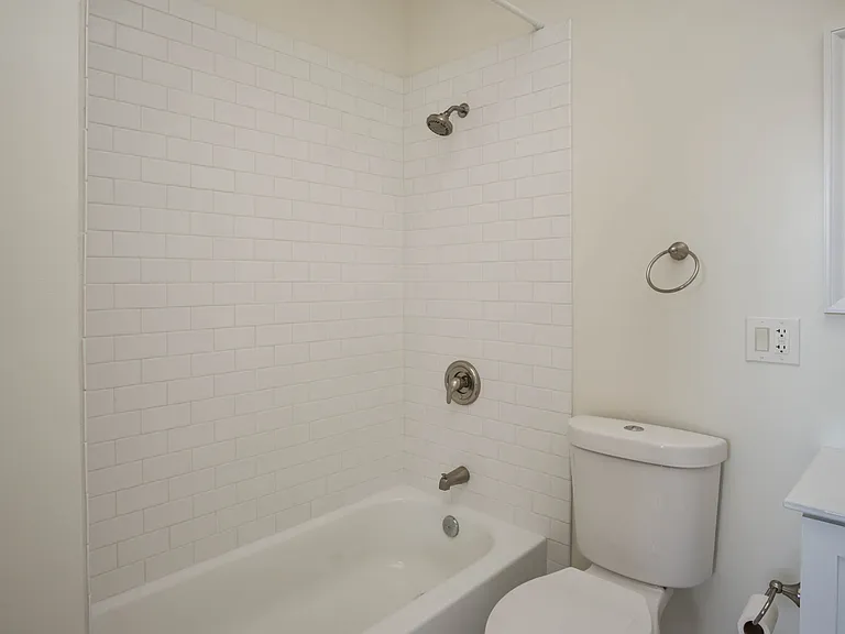 5908 N Figueroa St #2 — Photo 6