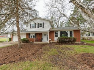 820 N Glenn Dr, Palatine, IL 60074