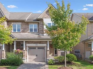 167 Arkell Rd #16, Guelph, ON N1L 0J9