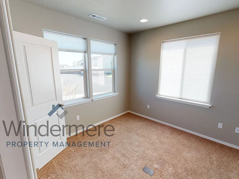1309 SW Virginia St — Photo 9