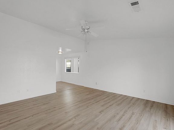 5th image of 2122 Harrison Ct