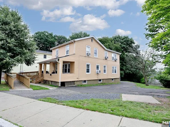 3 S Farview Ave, Paramus, NJ 07652
