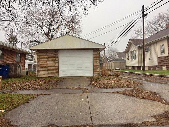 3rd image of 909 Wright Ave