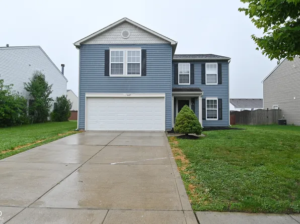 647 Hickory Pine Dr, New Whiteland, IN 46184