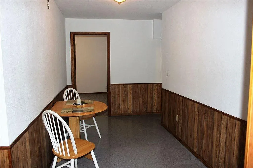 3 bed, 1115 sqft, $1,400 — Photo 3