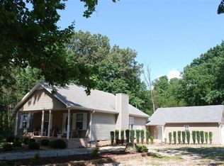 368 N Centerpoint Rd, Portland, TN 37148