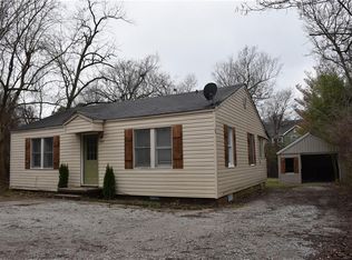 825 N Mission Blvd, Fayetteville, AR 72701