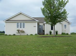 11647 Glen Mary Dr, Byron, MI 48418